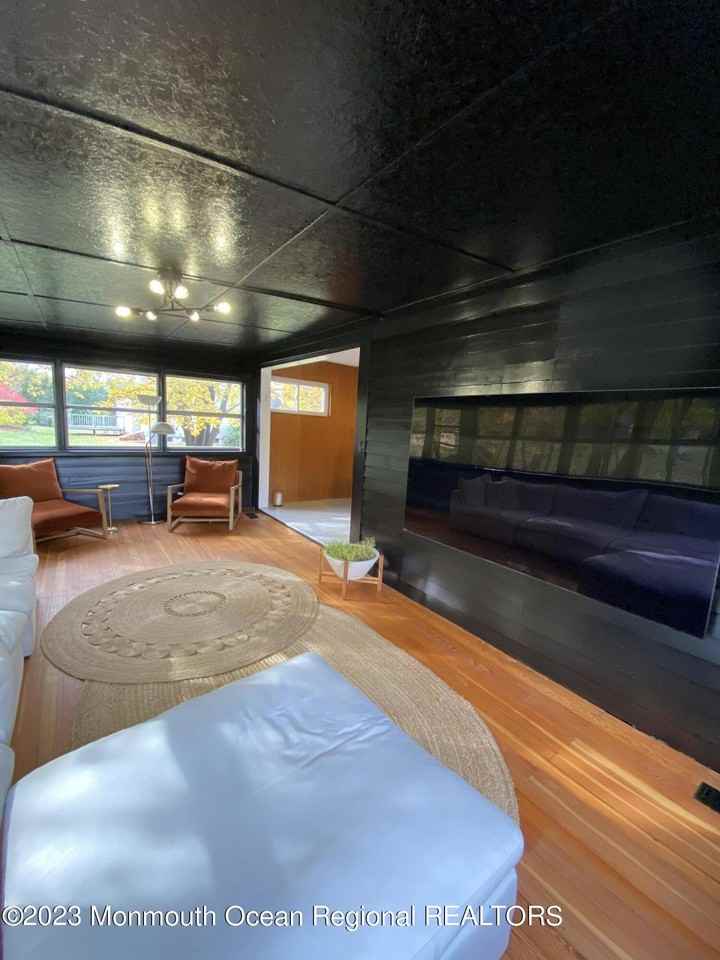 5 Carole Dr - Photo 6 of 17