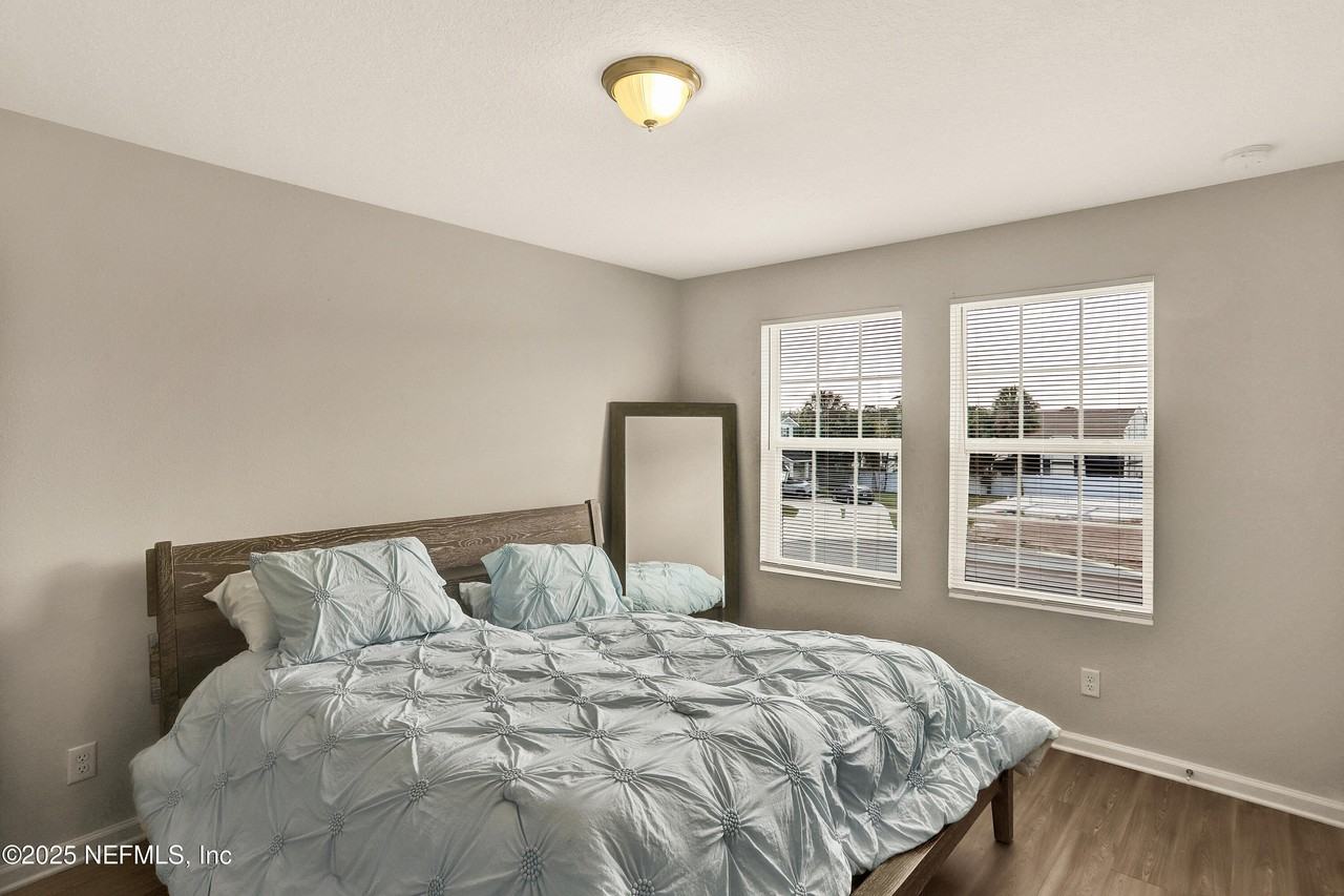 6033 Carolines Ct - Photo 7 of 12