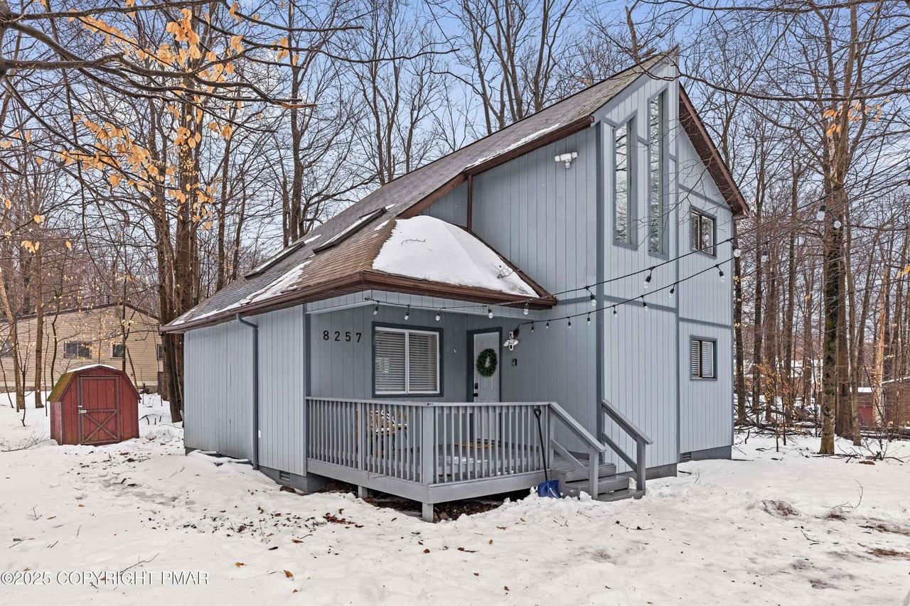 8257 Natures Dr - Photo 2 of 23