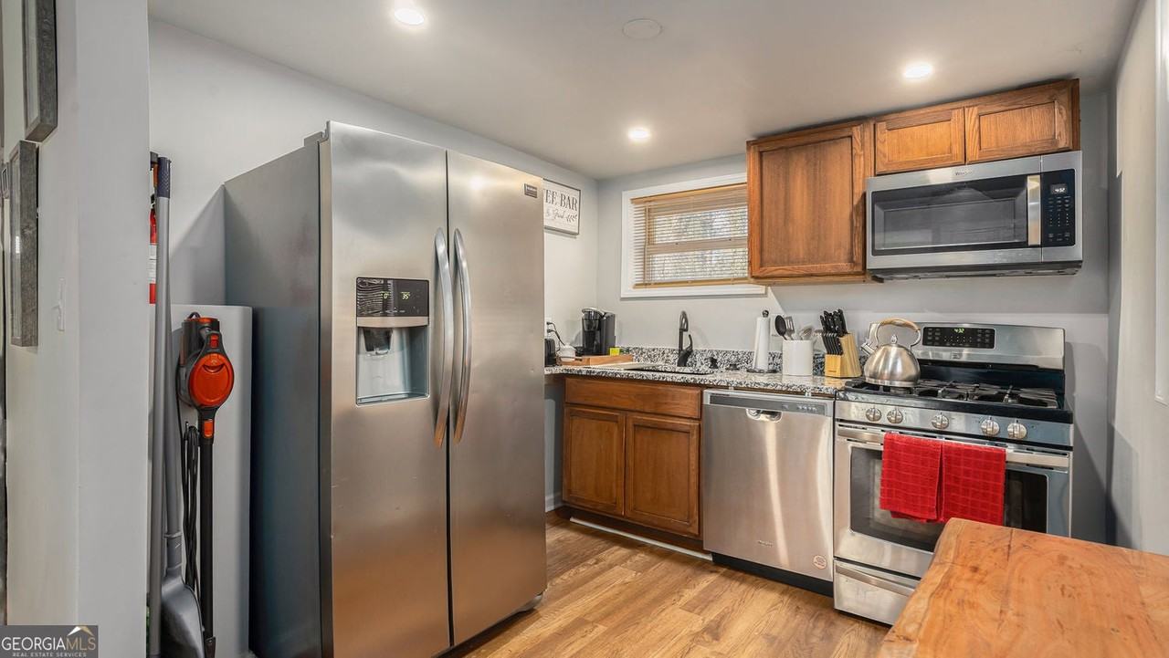 2969 Redwine Rd - Photo 2 of 22