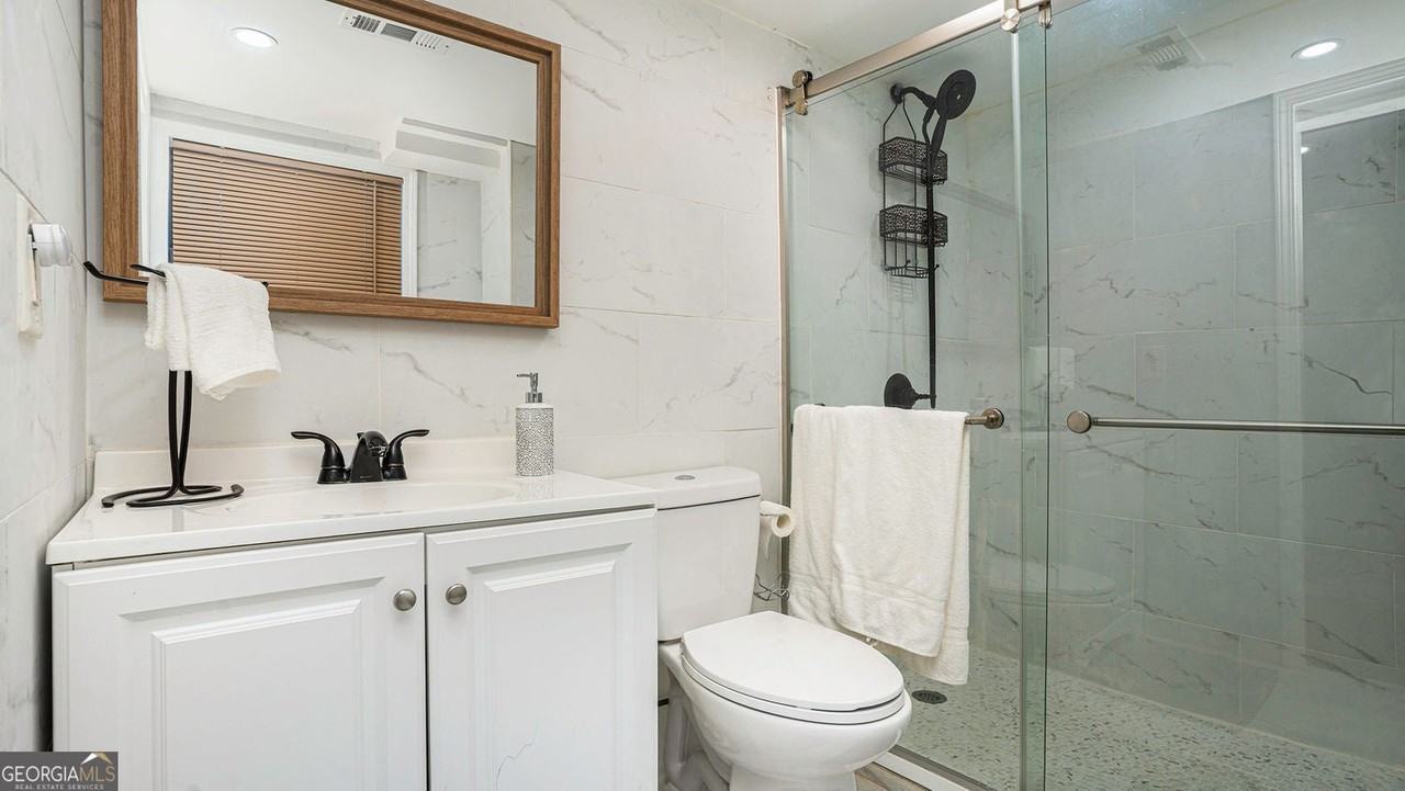 2969 Redwine Rd - Photo 7 of 22