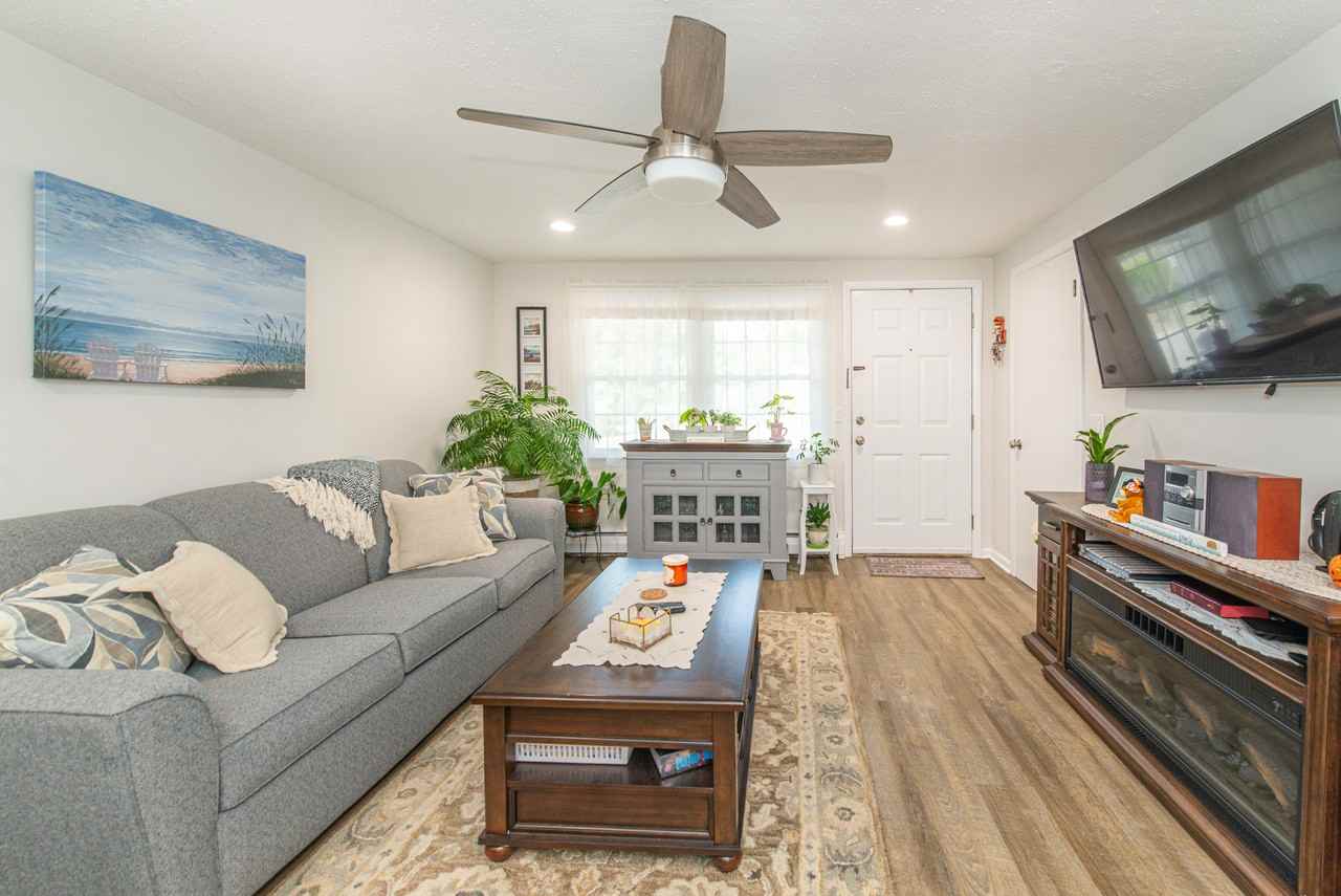 325 Liberty Street - Photo 3 of 19