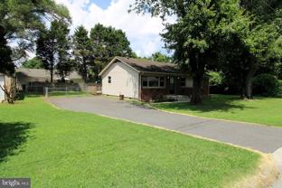 202 Benjamin Ave - Photo 1 of 1