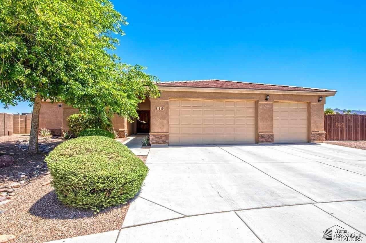 11319 S Sally Dr - Photo 2 of 39