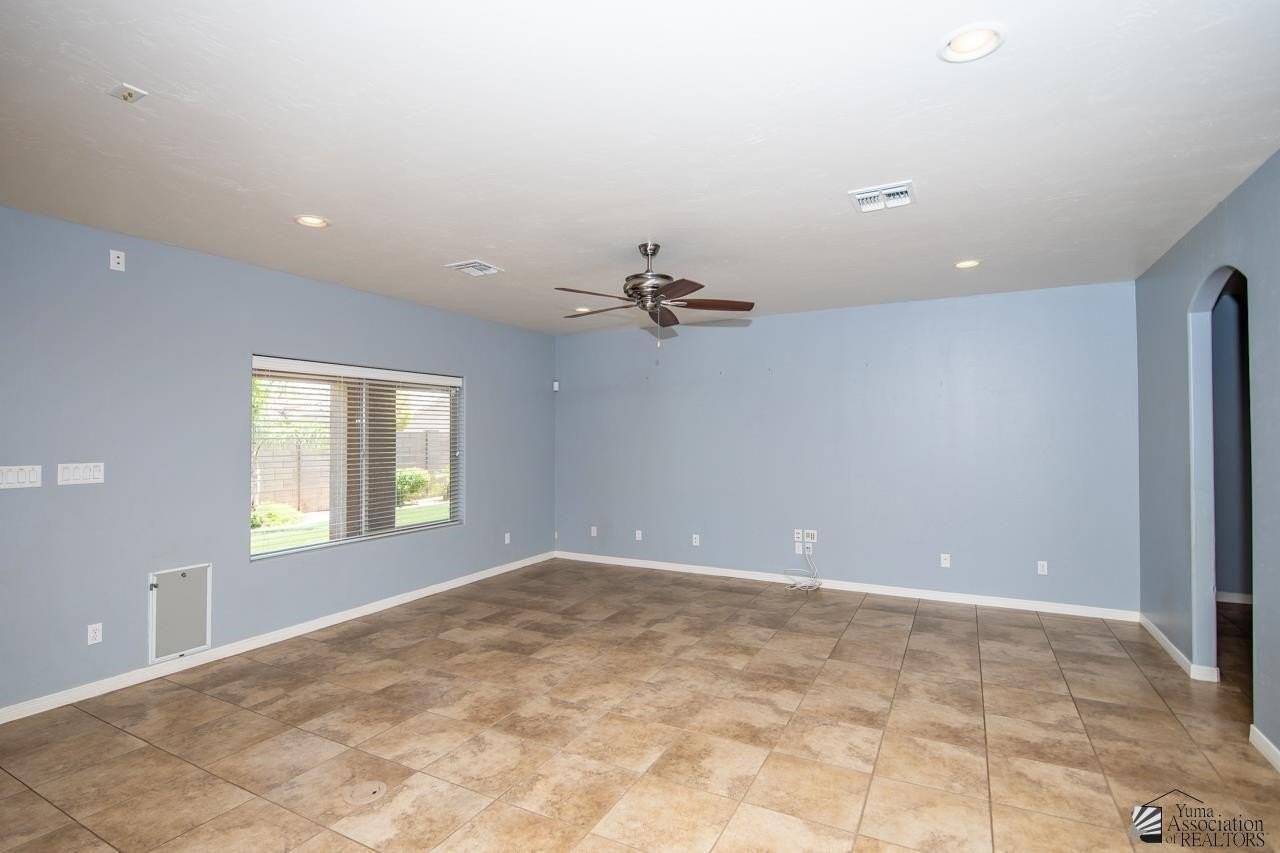 11319 S Sally Dr - Photo 7 of 39