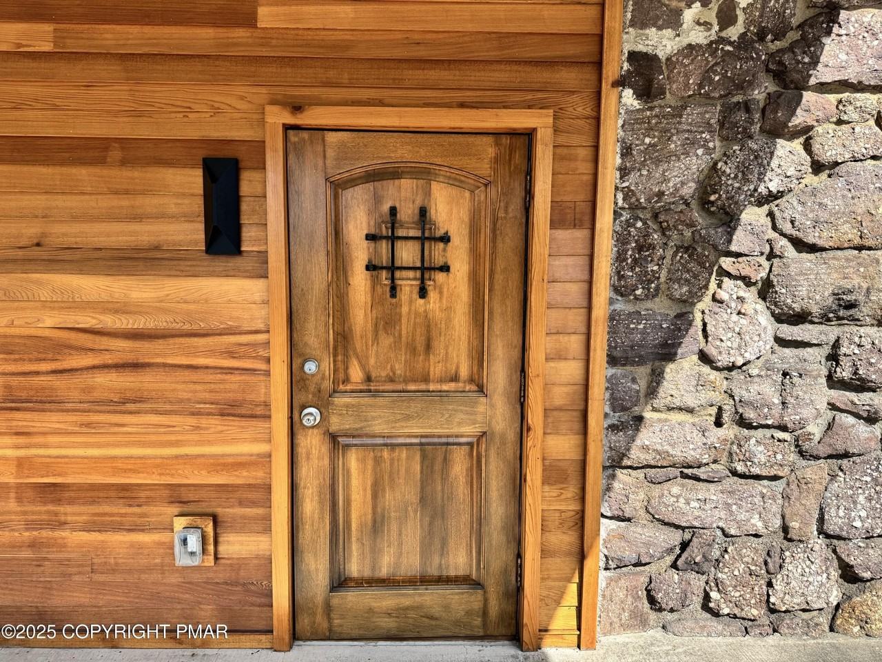 3884 Route 115 - Photo 3 of 36