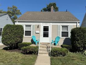 565 E Webster St - Photo 1 of 1