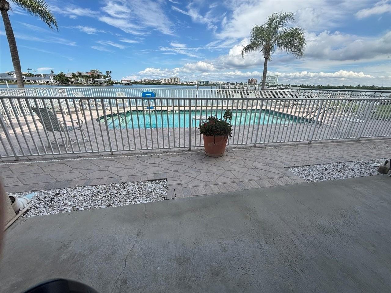 200 Brightwater Dr - Photo 7 of 31