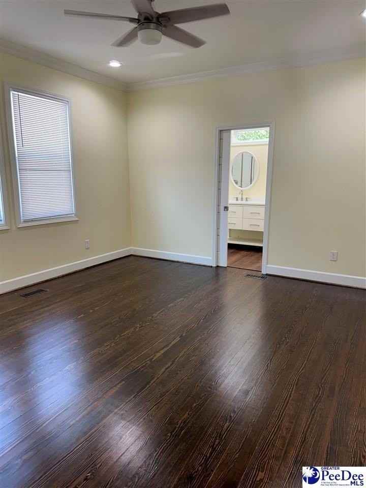 203 S Franklin Dr - Photo 2 of 10