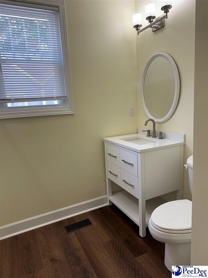 203 S Franklin Dr - Photo 7 of 10