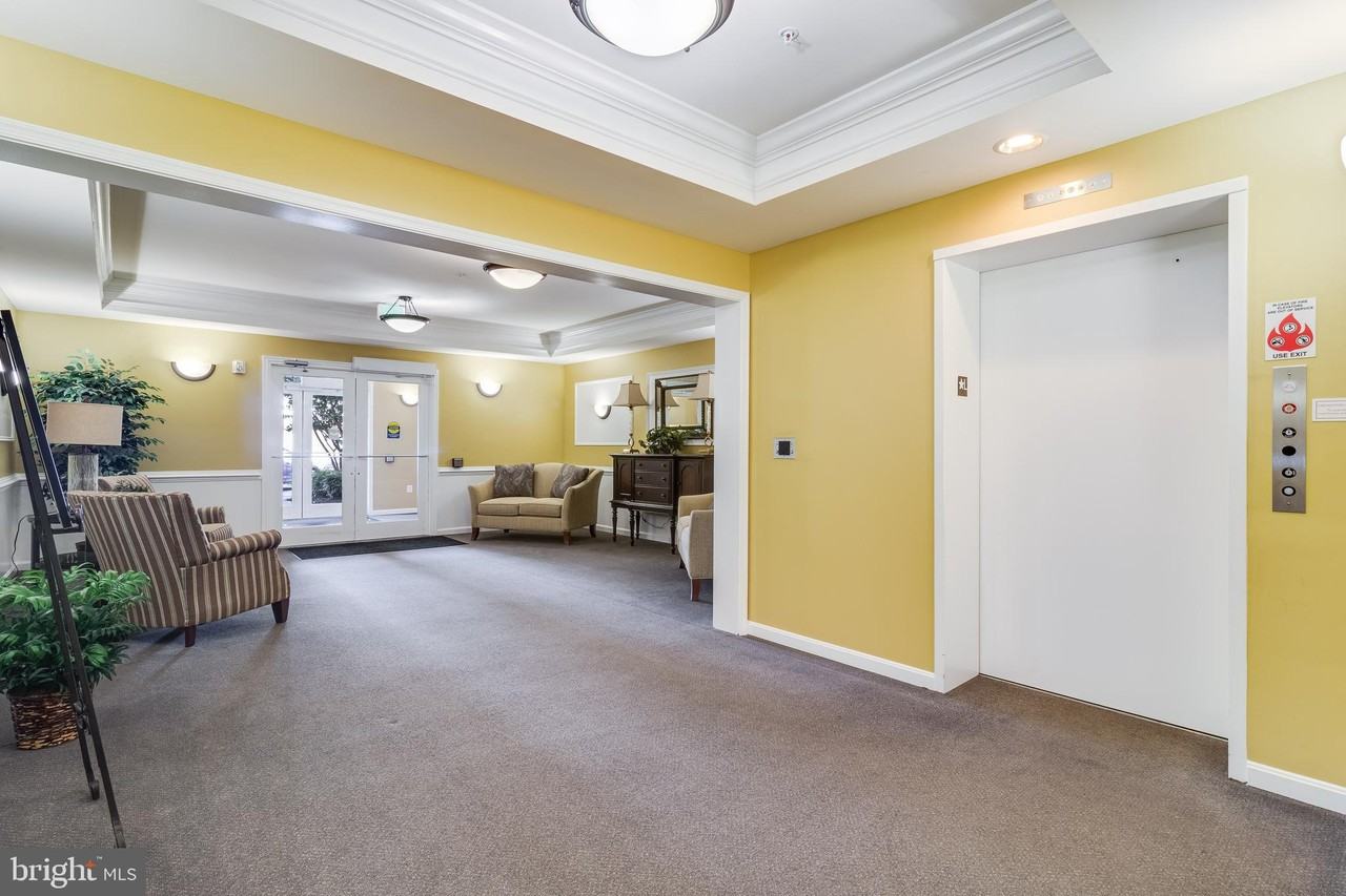 23510 F D R Blvd ##207 - Photo 5 of 27