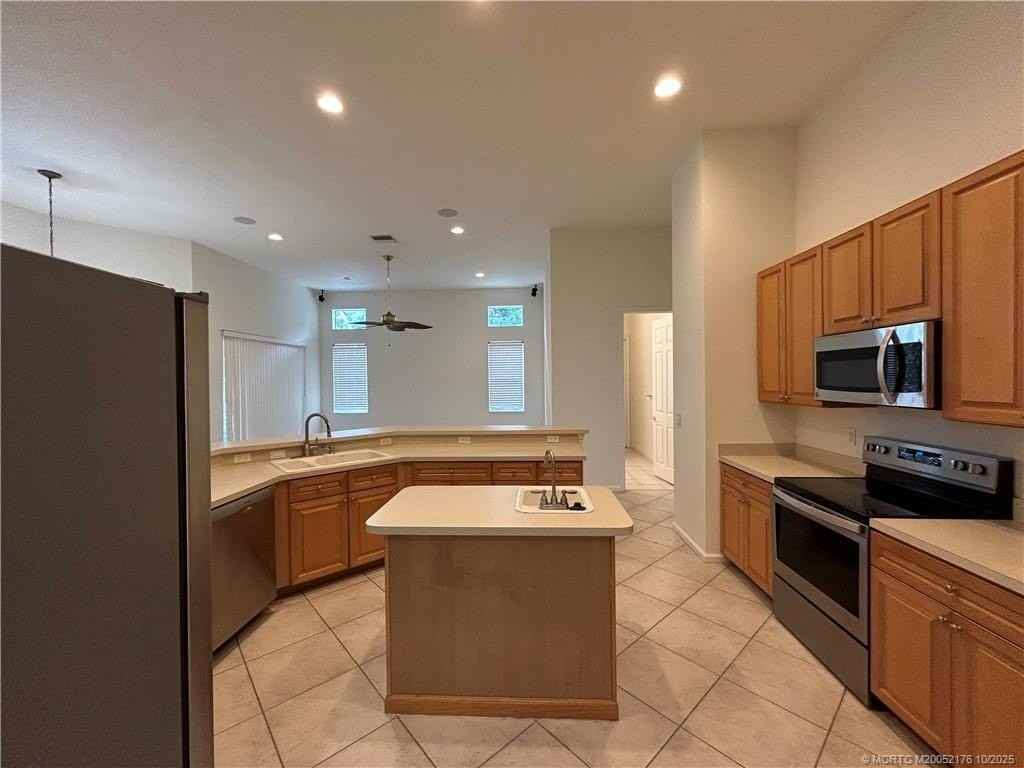 2529 Sw Park Meadows Trl - Photo 5 of 23