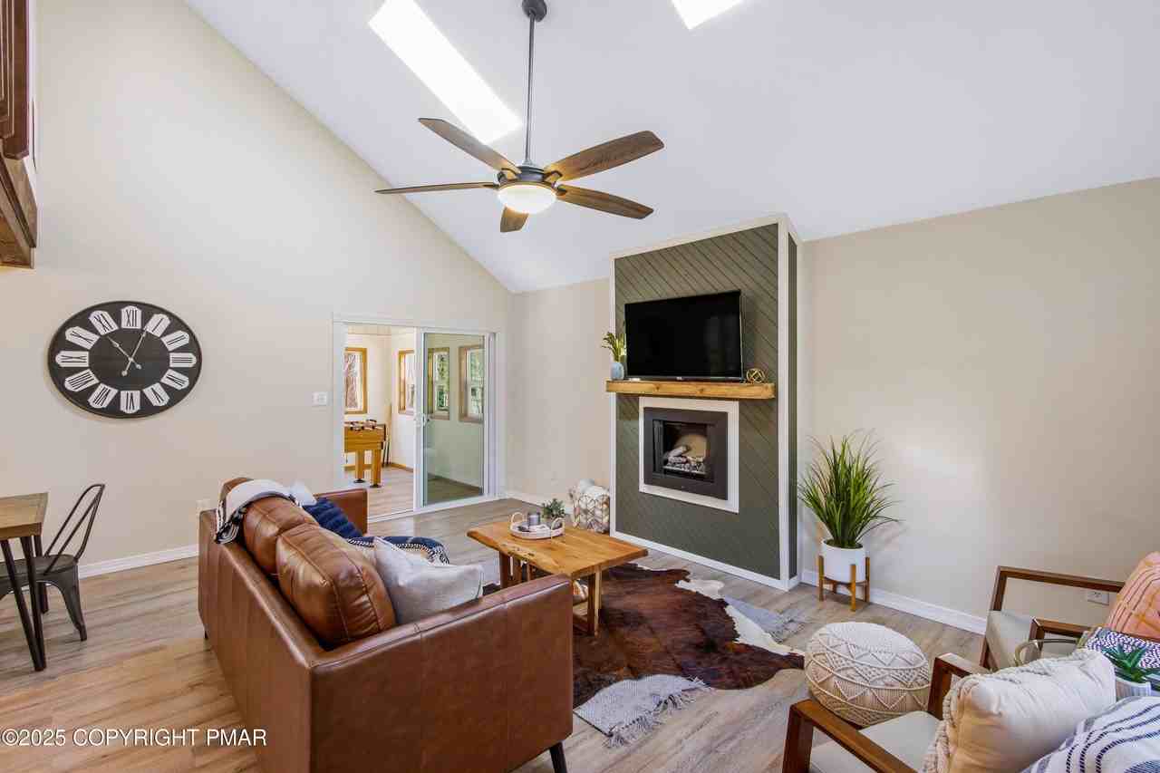 8948 Deerfield Road - Photo 3 of 18