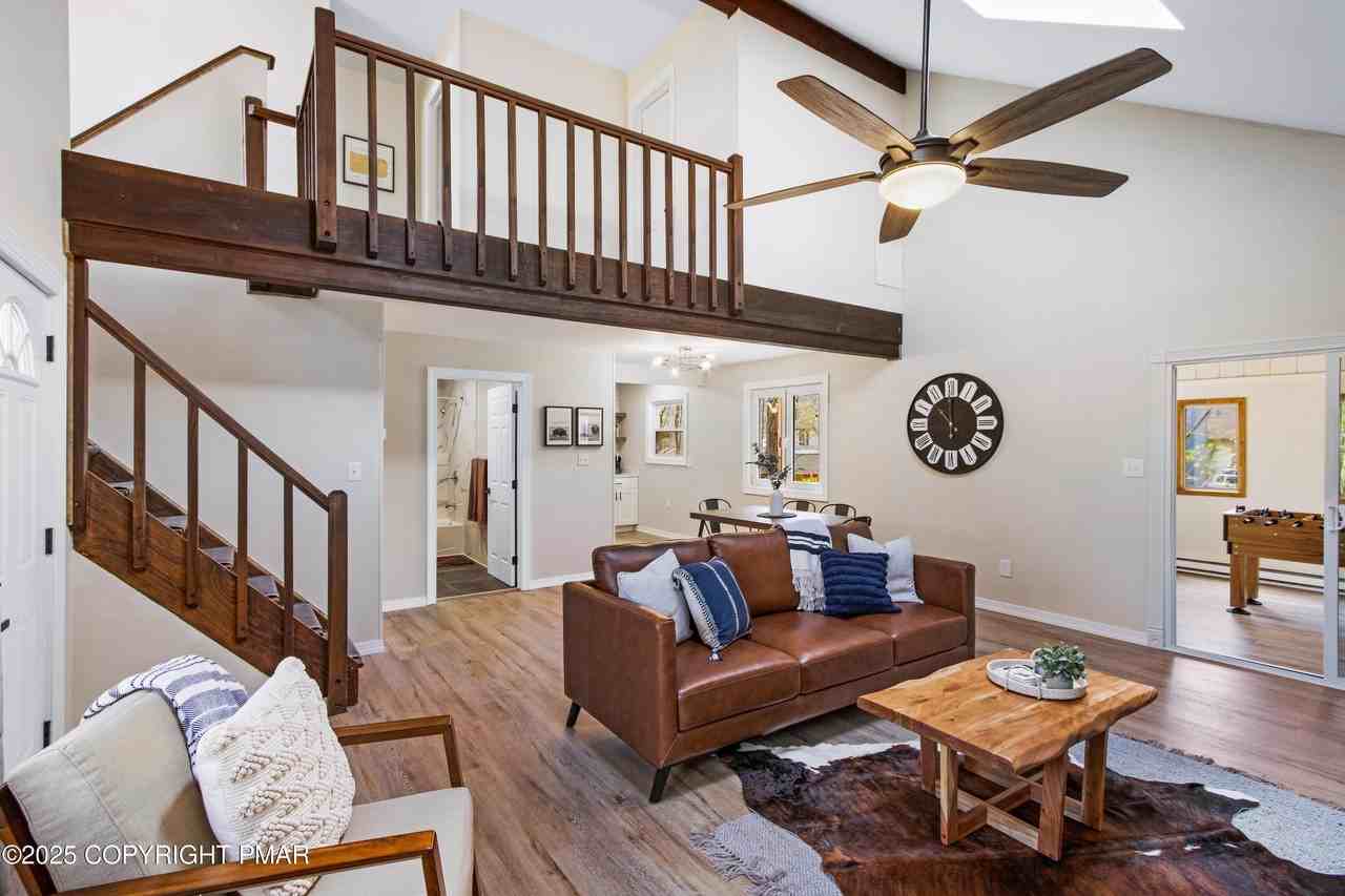 8948 Deerfield Road - Photo 6 of 18