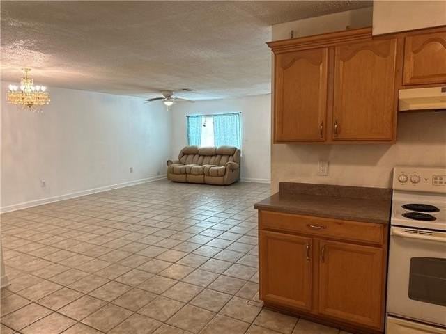 2881 Glenbrook Dr - Photo 5 of 14