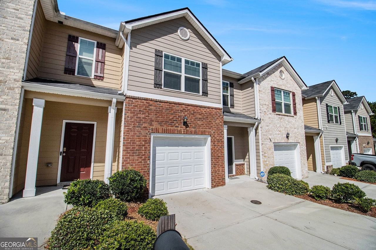 6884 Gallier St - Photo 2 of 31