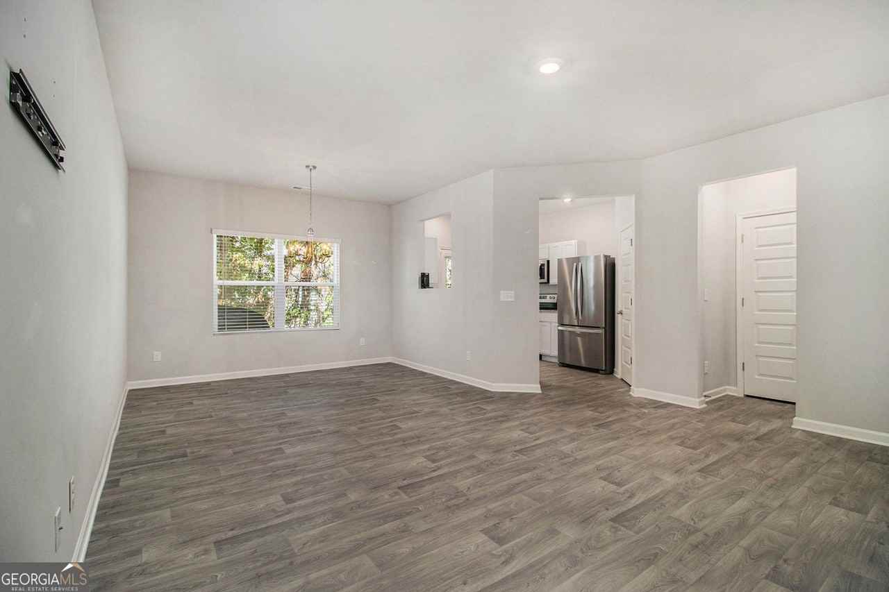 6884 Gallier St - Photo 7 of 31