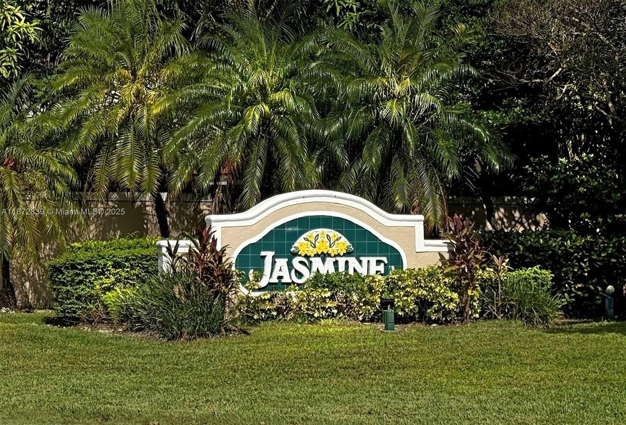 15253 Sw 111th St - Photo 2 of 25