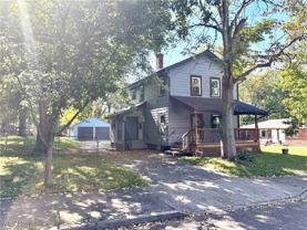 1012 Chandler Ave - Photo 1 of 1