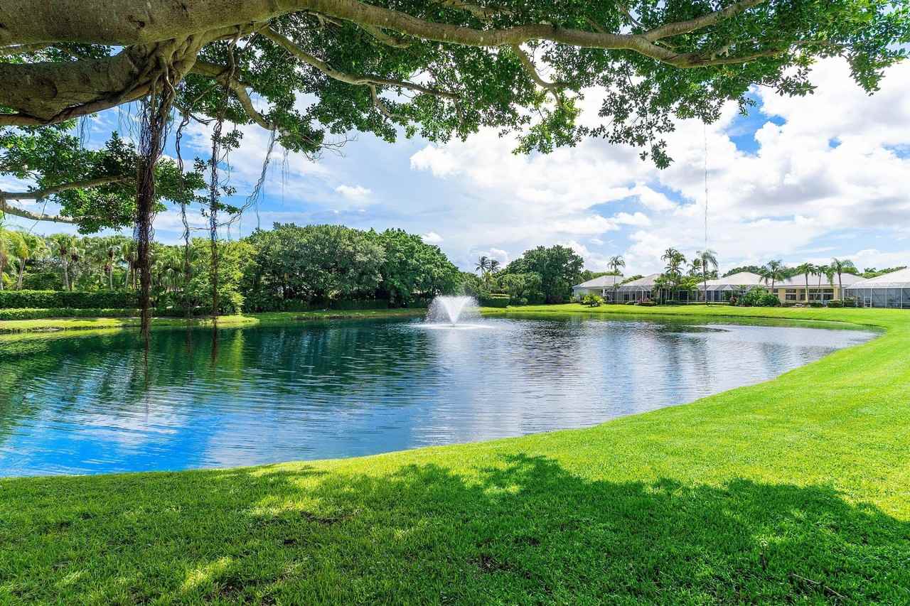 126 Emerald Key Ln - Photo 3 of 50