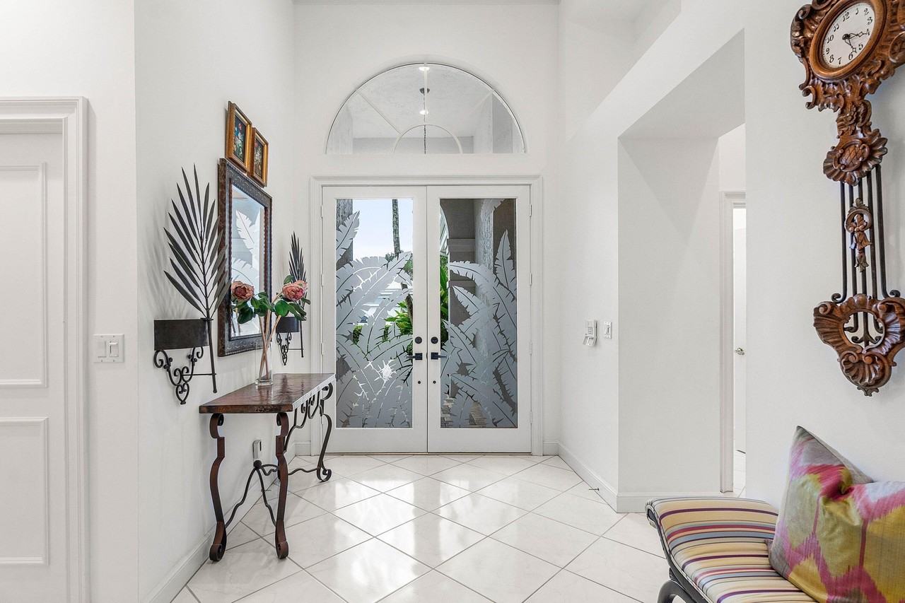 126 Emerald Key Ln - Photo 5 of 50