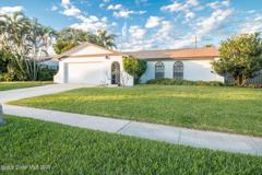 210 Maple Dr - Photo 1 of 1