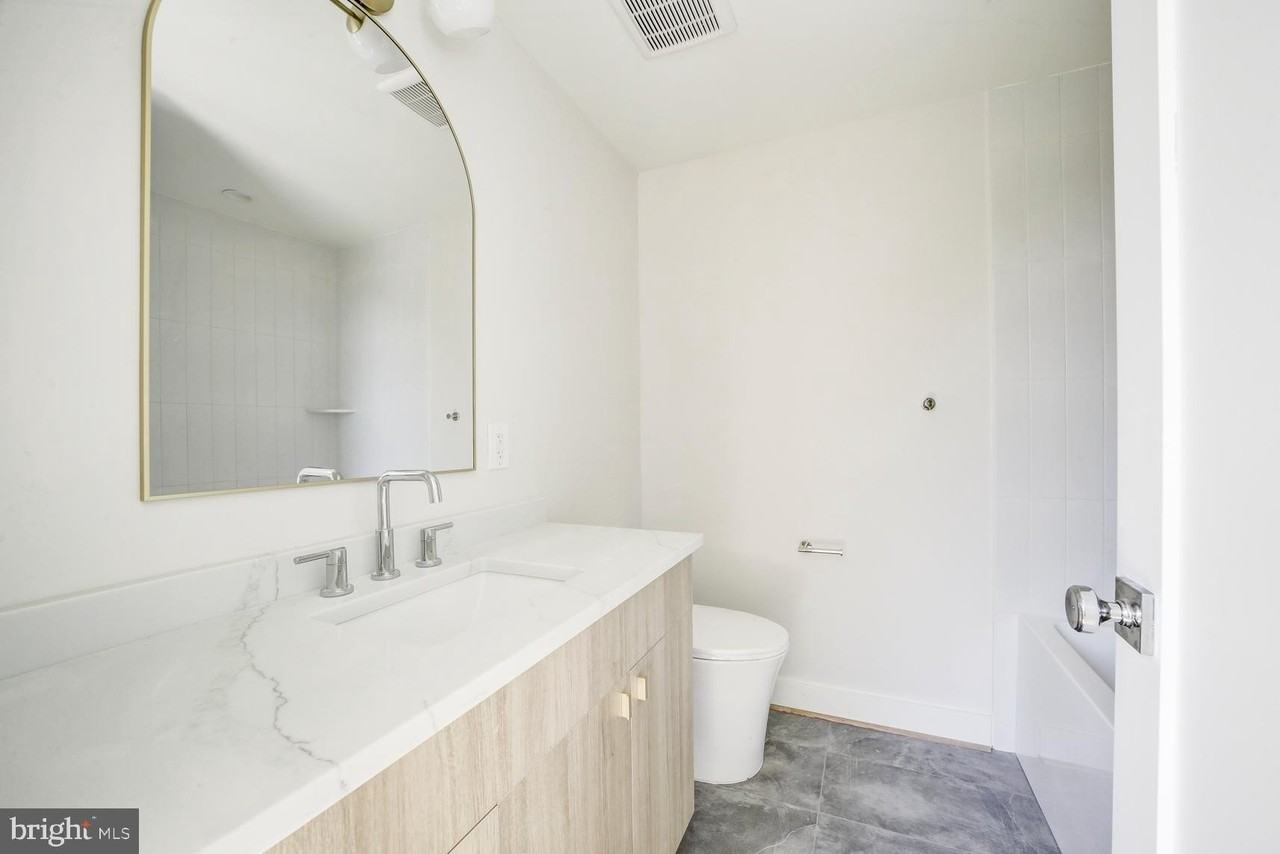 3118 Mount Pleasant St Nw Unit 3 #3 - Photo 5 of 16