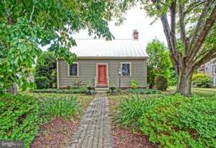 38 Shipcarpenter Sq - Photo 1 of 1