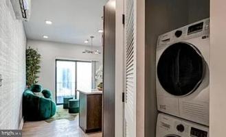 421 S Broadway Apt 500 #500 - Photo 1 of 1