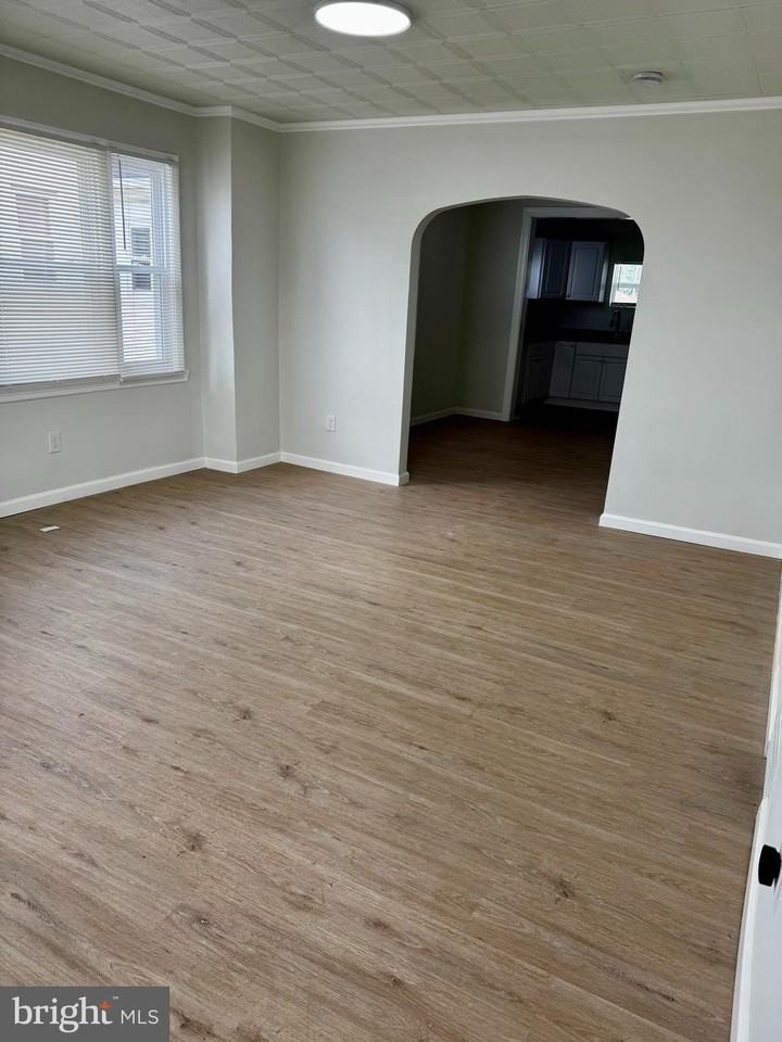 7169 Holabird Ave - Photo 6 of 23