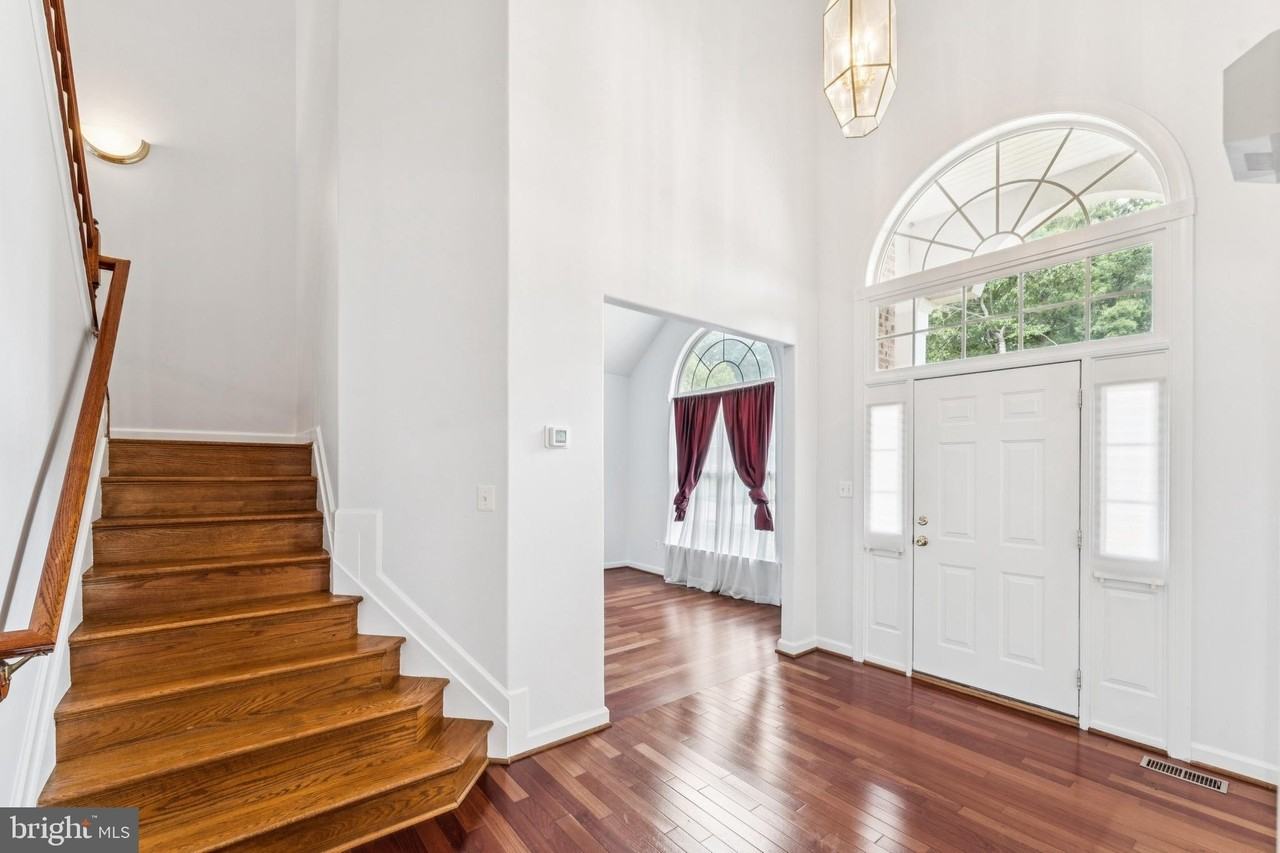 109 Quail Ct - Photo 7 of 50