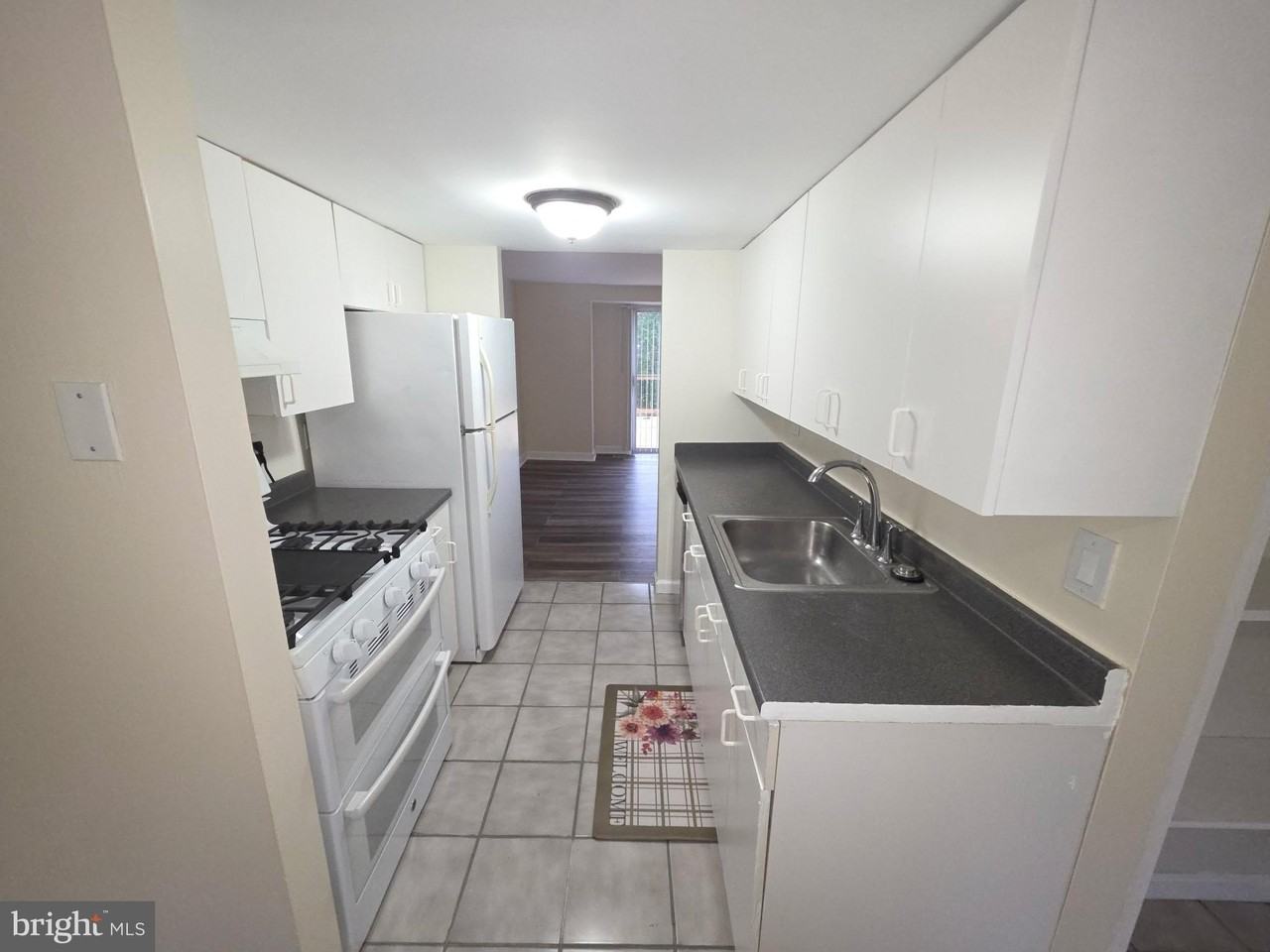 5407 Fallriver Row Court - Photo 6 of 36