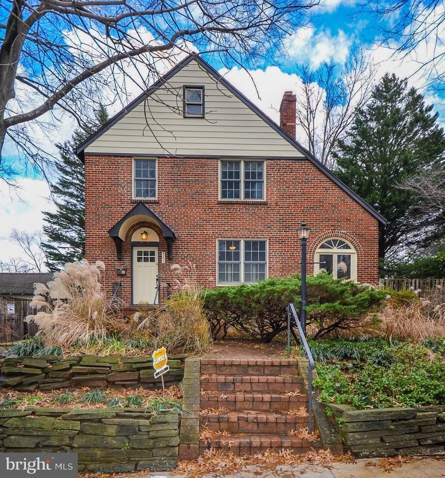 7205 46th Street - Photo 2 of 50