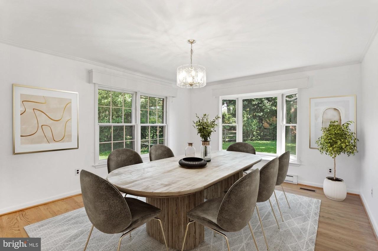 8803 Tuckerman Ln - Photo 2 of 21