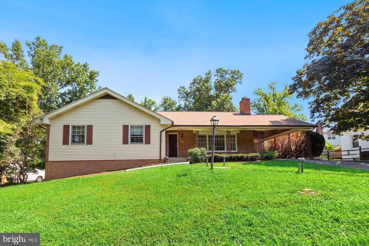 8803 Tuckerman Ln - Photo 7 of 21