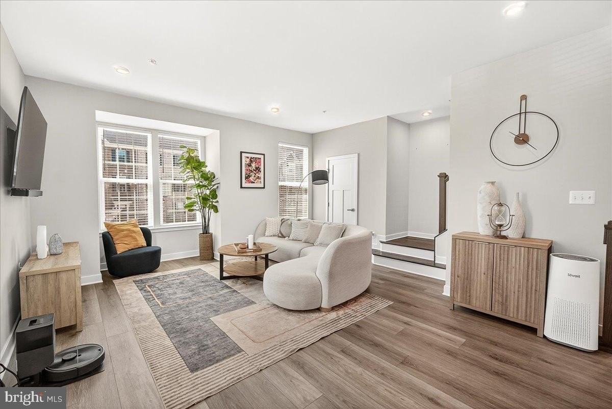 16224 Bright Star Way - Photo 4 of 34