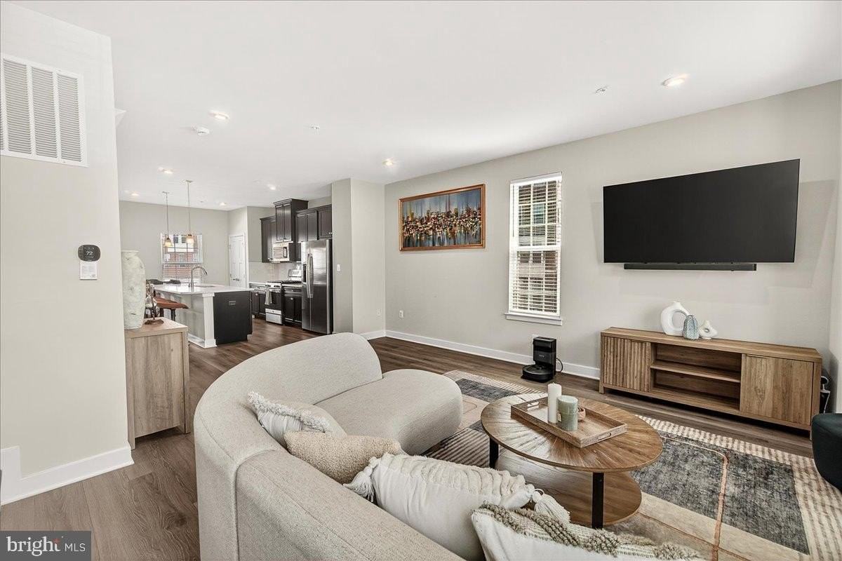 16224 Bright Star Way - Photo 7 of 34