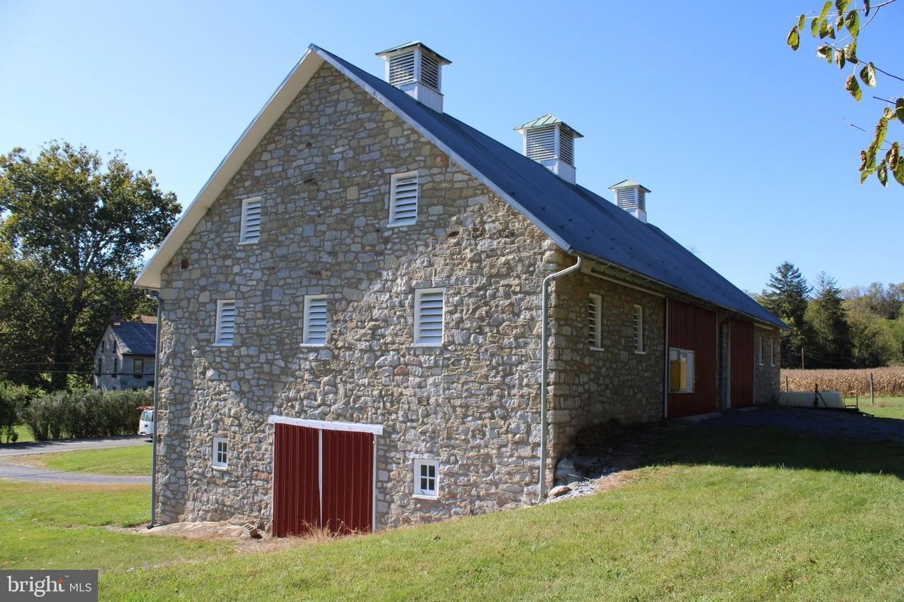 1451 W Leesport Rd - Photo 5 of 11