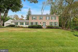 featured image of 1042 Tenby Rd
