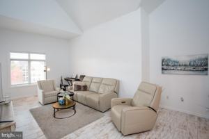 featured image of 523 Carson Ter