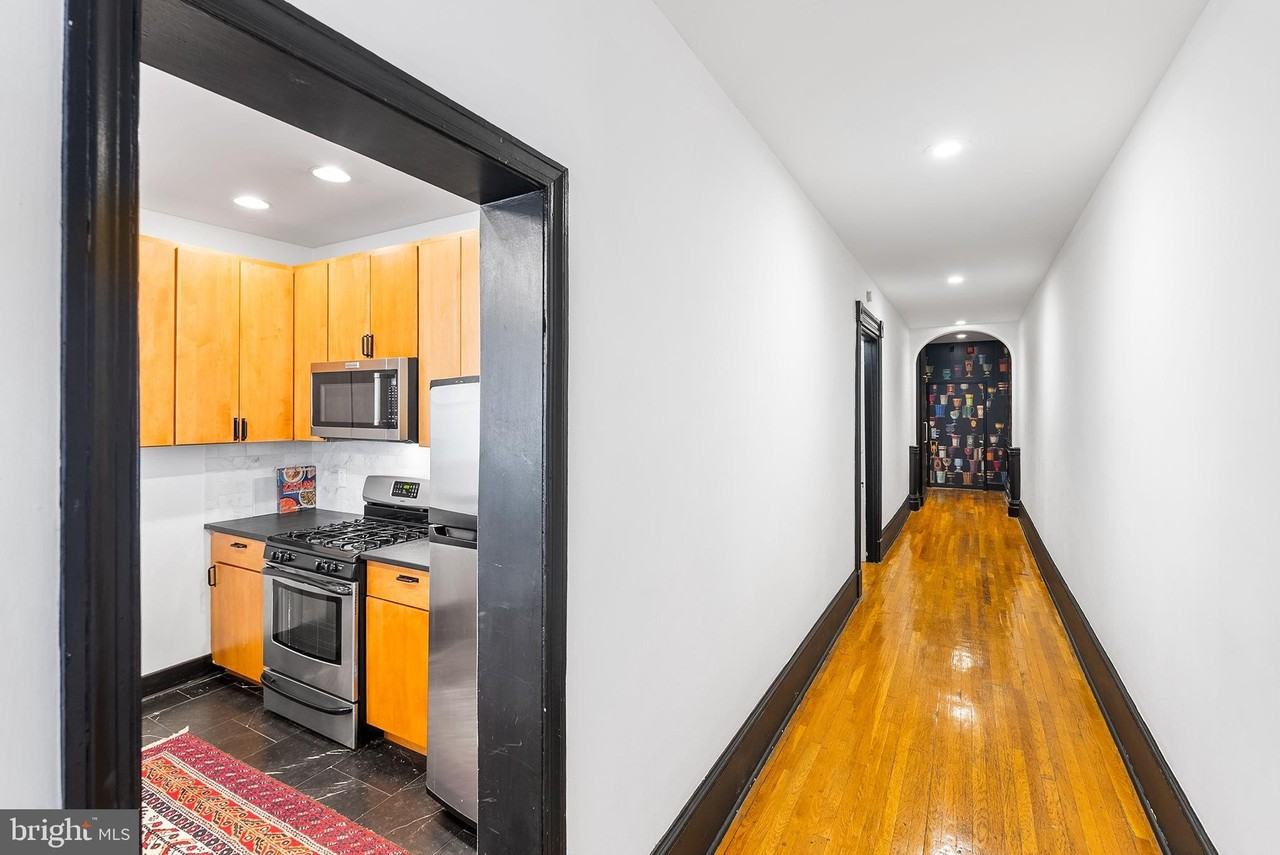 1029-33 Spruce Street #200 - Photo 5 of 22