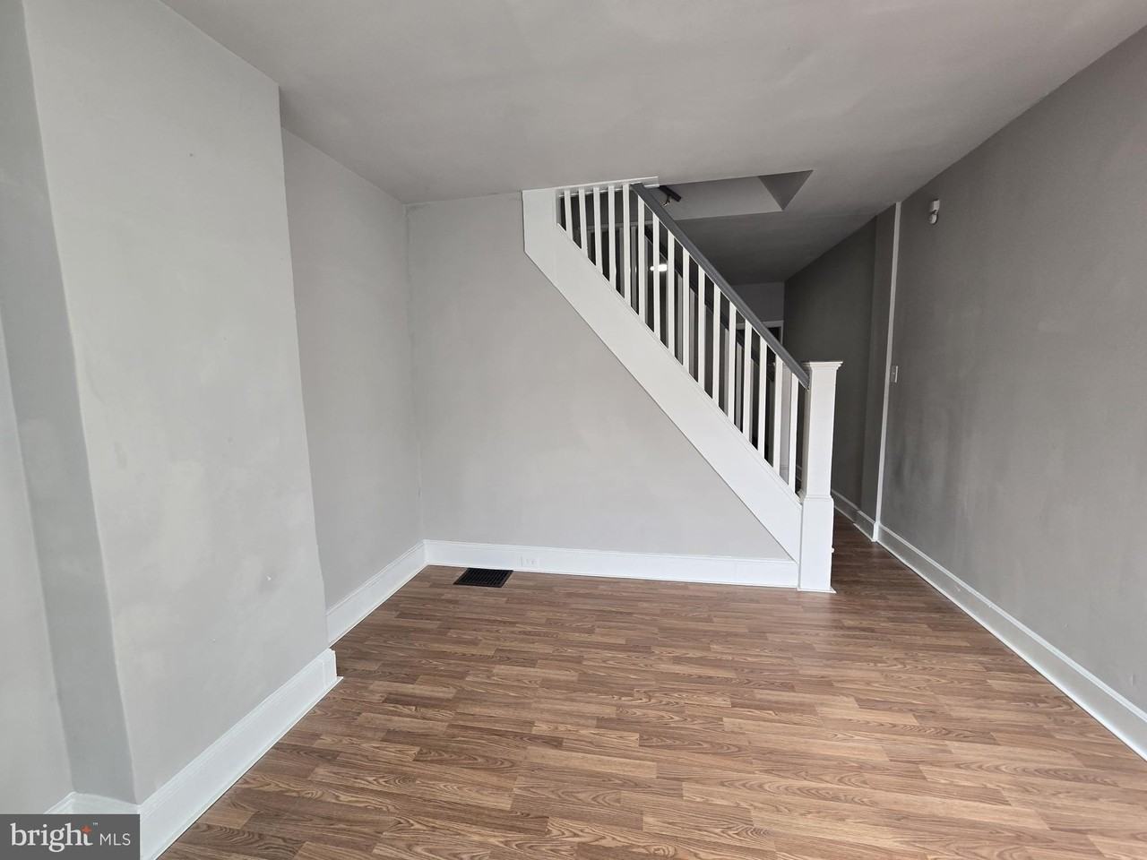 6138 N Lambert St - Photo 3 of 25