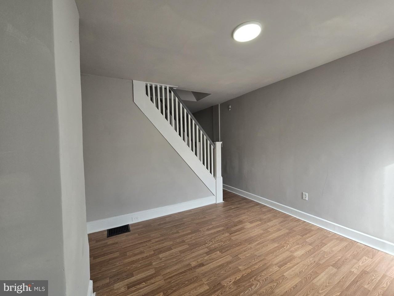 6138 N Lambert St - Photo 5 of 25