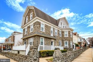 274 Roxborough Ave Apt 3r #3R - Photo 1 of 1