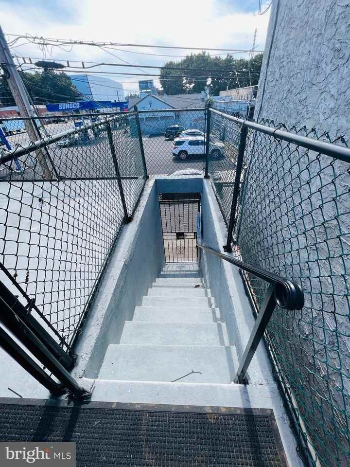 2084 E Allegheny Ave 2nd Fl #2ndFL - Photo 2 of 14