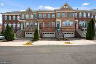 22052 Dilworth Sq - Photo 1 of 1