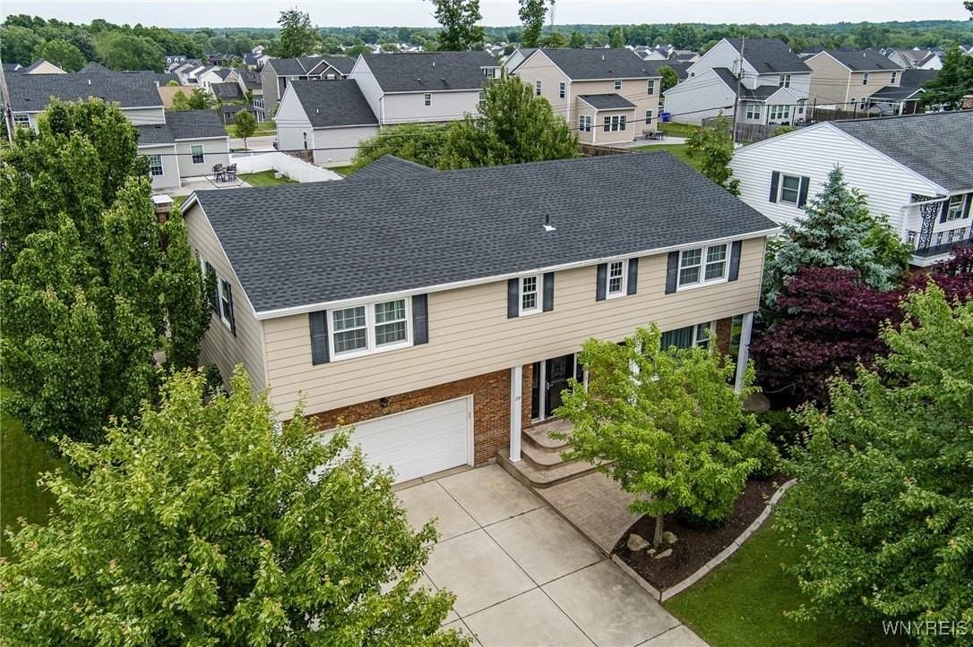 79 Hemlock Dr - Photo 2 of 45