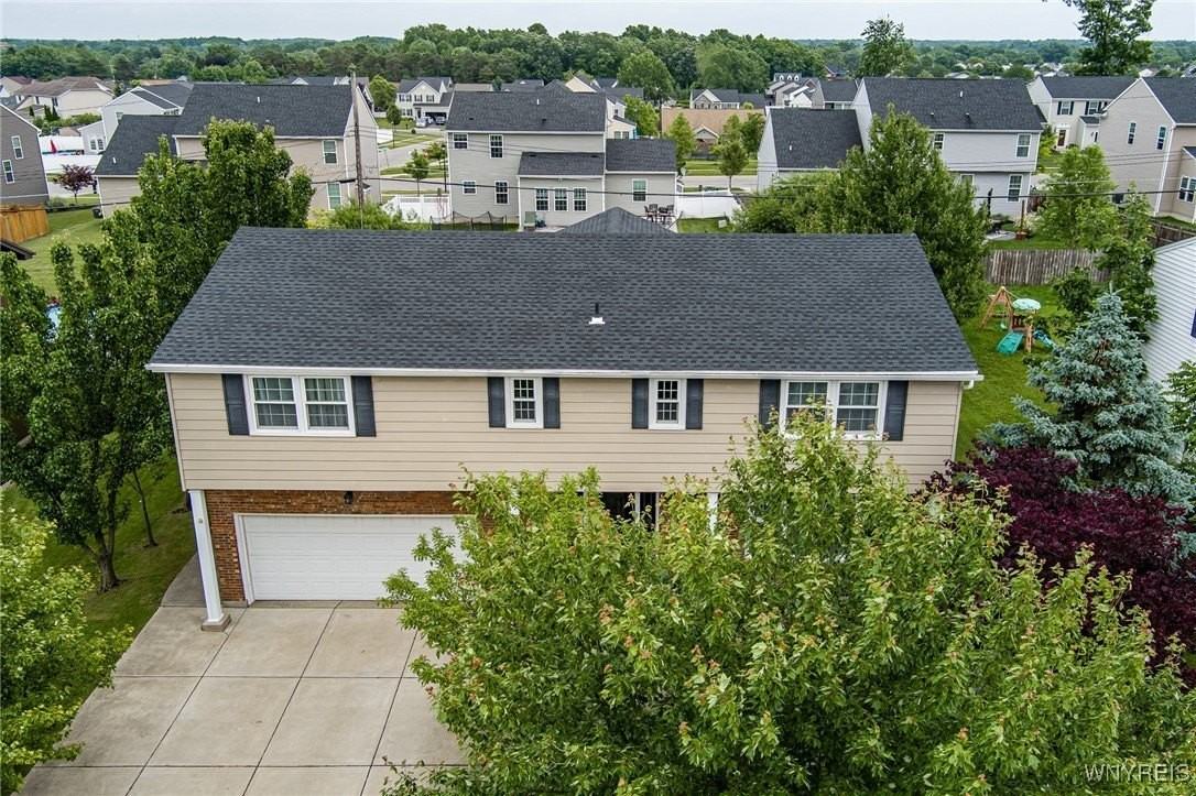 79 Hemlock Dr - Photo 3 of 45