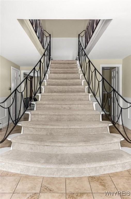 79 Hemlock Dr - Photo 4 of 45