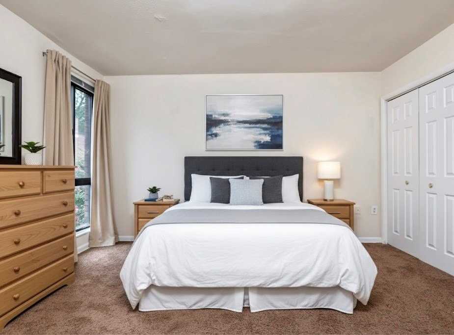 Park Pleasant Apartments - Photo 4 of 17